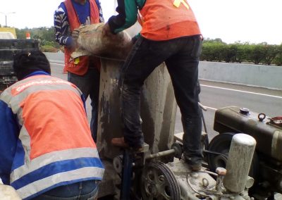 Pekerjaan Grouting Cipularang Jalur B 2017