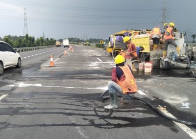 Penanganan Longsoran Tol KM 118